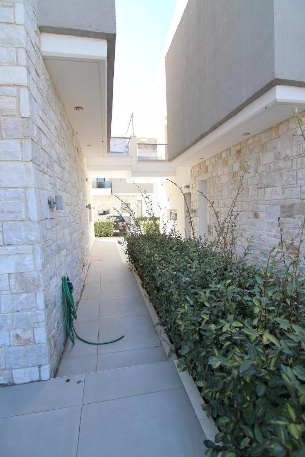 Hanioti Suite Maisonette In Front Of The Sea Экстерьер фото